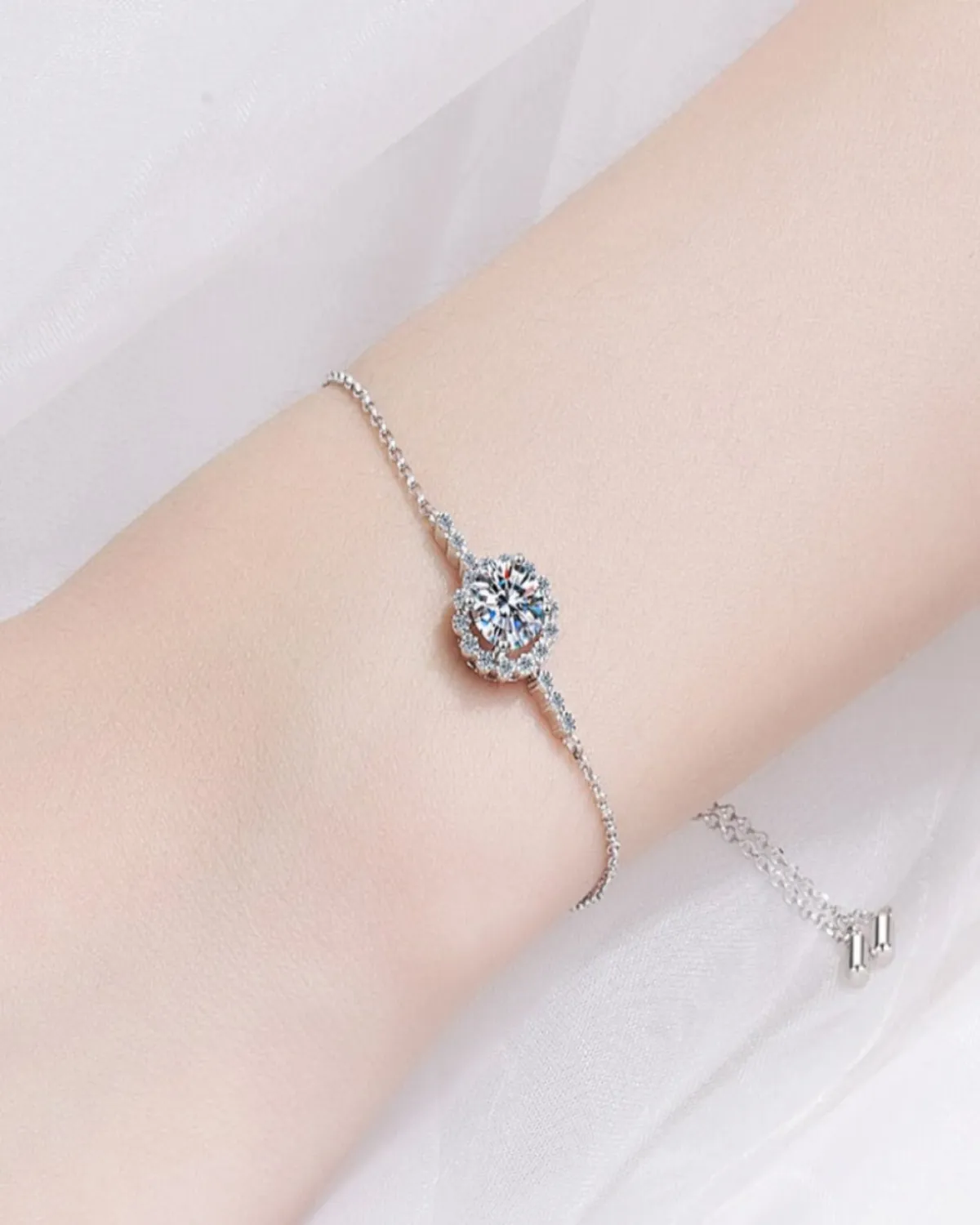 1 Carat Diamond Round Charm Bracelet