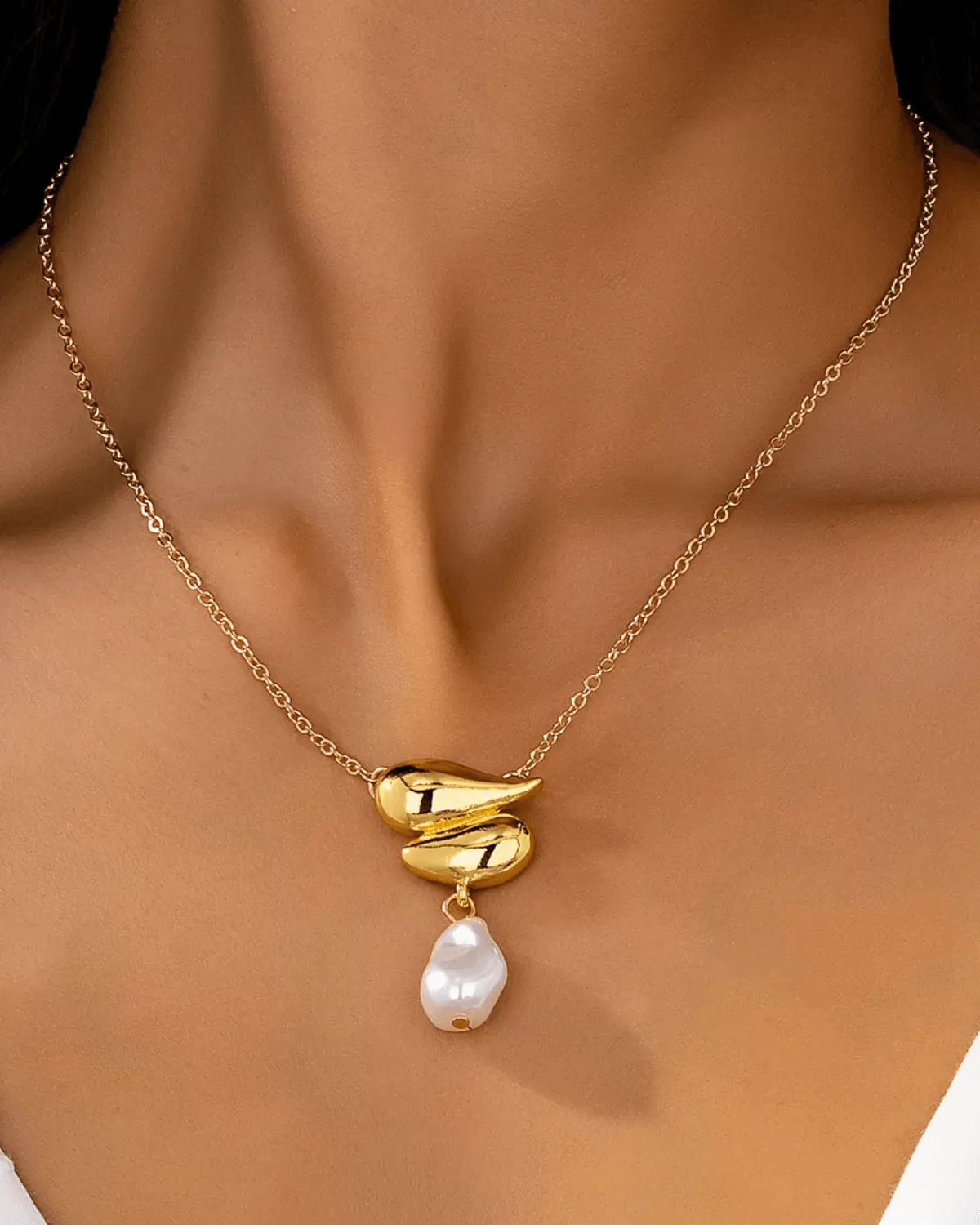 18K Gold Pearl Pendant Necklace - Breeze