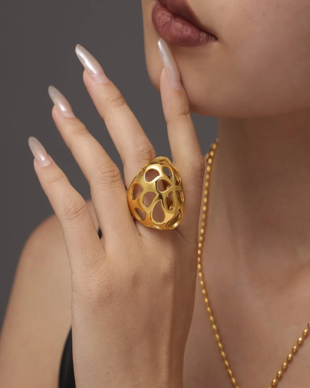 18K Gold Statement Ring - Cutout
