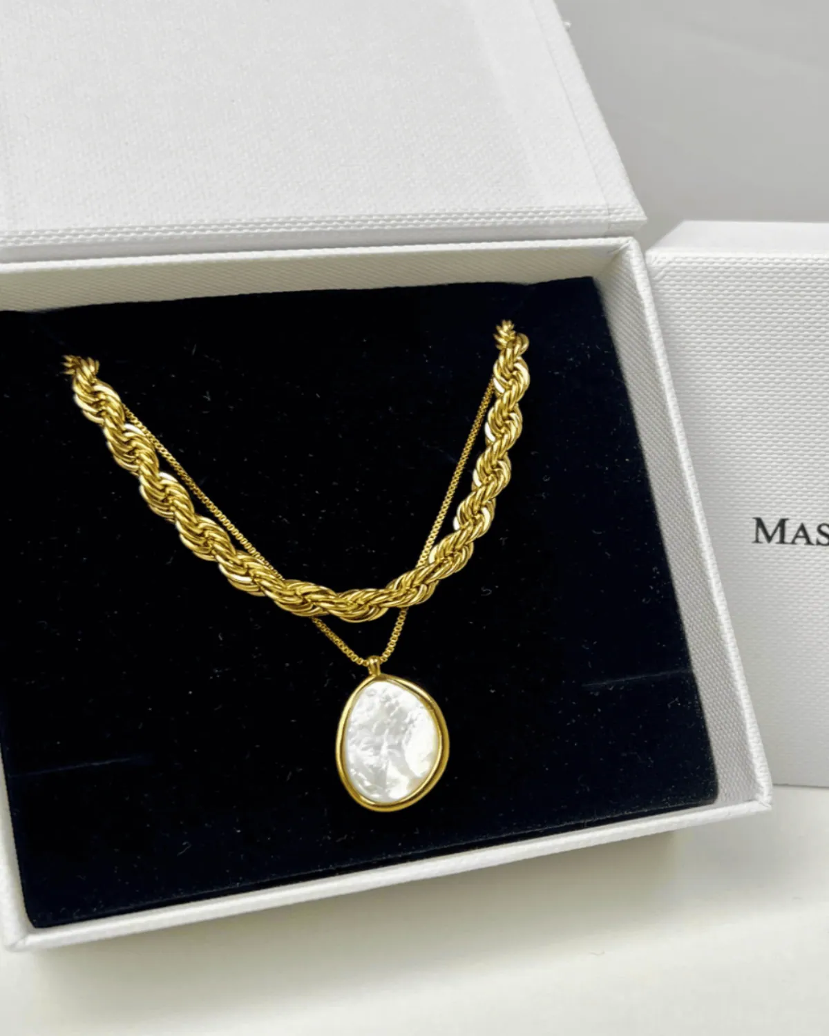 Best Trending 18K Gold Rope Chain + Pearl Pendant Necklace Set Gift on Sale for Women, Lady, Mother, Wife
