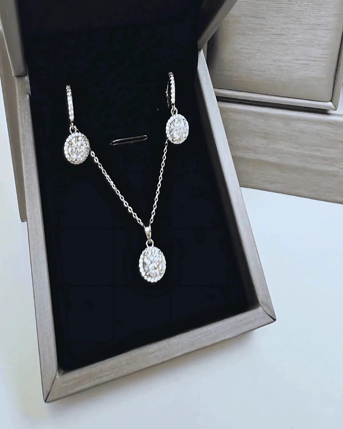 Best Trending Diamond Necklace Earrings Set Gift on Sale for Women, Lady, Mother, Wife