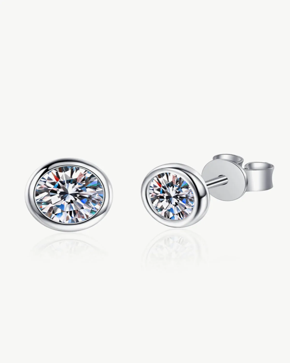 1 Carat Diamond Round Stud Earrings